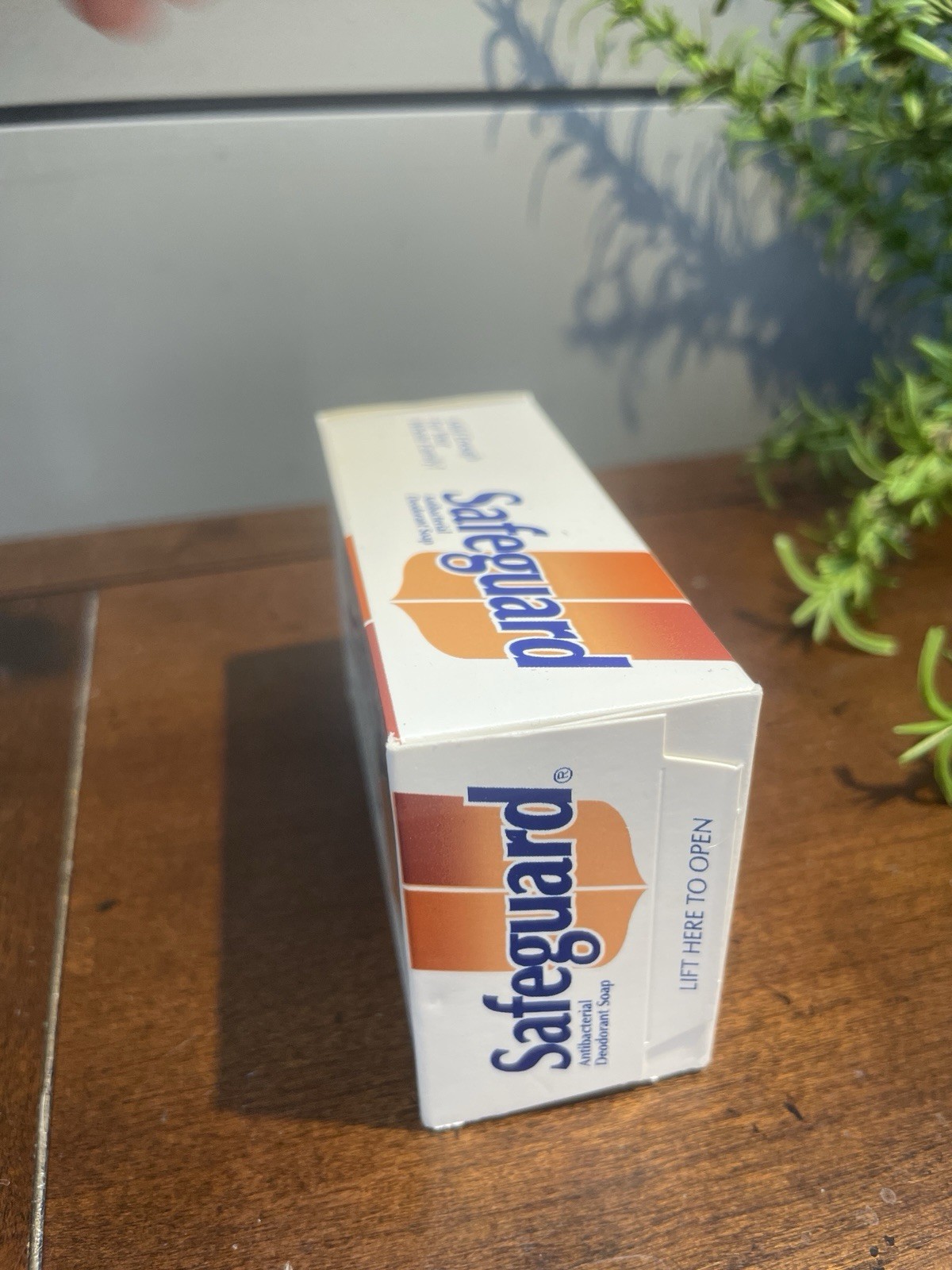 Safeguard Deodorant Soap Beige 5 oz New In Package NOS Box 1987 P&G Made In USA