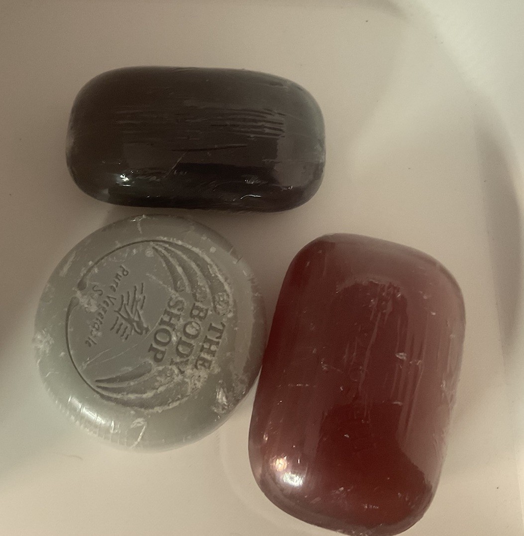 The Body Shop Dewberry WHITE MUSK Bar SoaP Vintage Sealed 3.5oz LOT OF 3