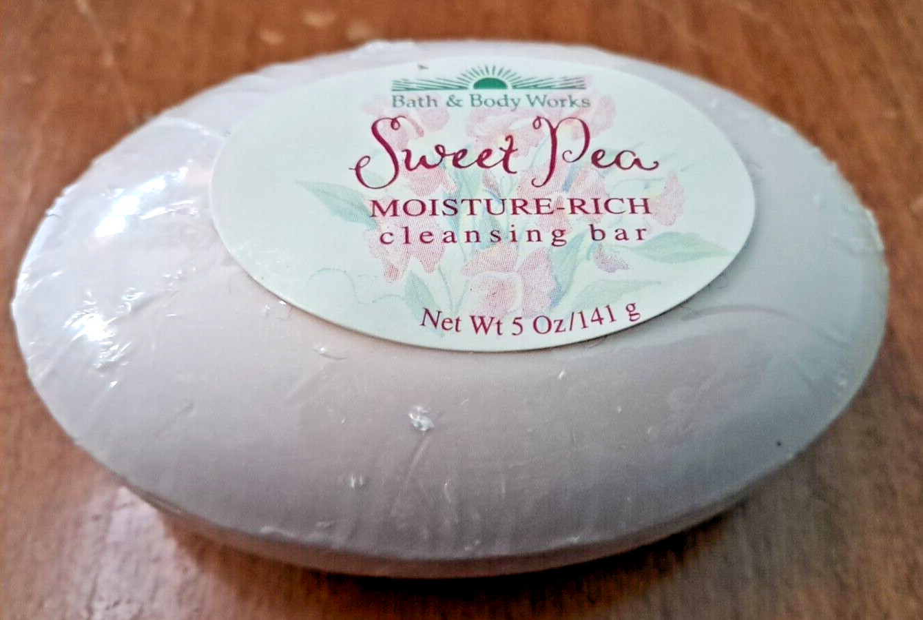 *Sealed Vintage Bath & Body Works SWEET PEA Moisture Rich Cleansing Bar