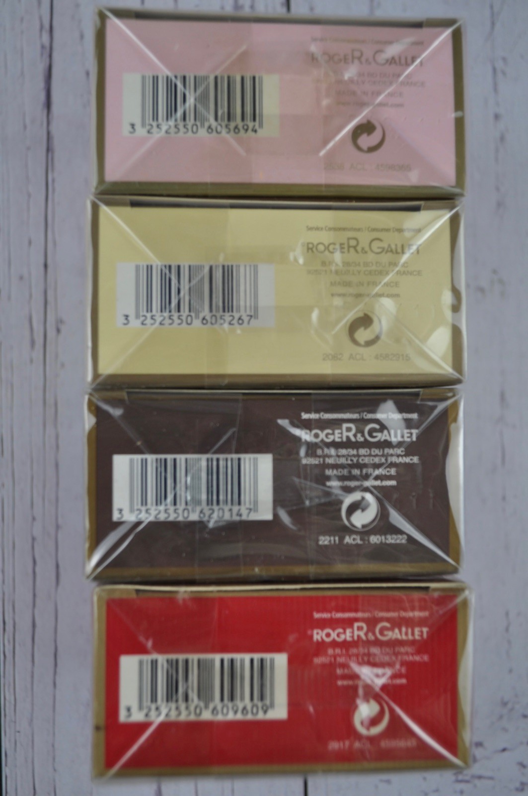 Roger & Gallet Paris Perfumed Soap Assorted Lot 4 Bars 3.5 Ounces NEW