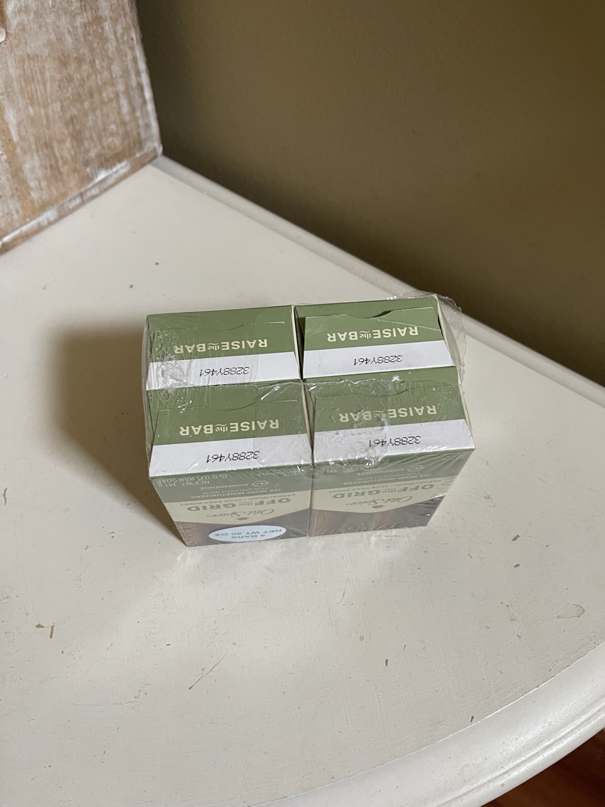 Old Spice Off the Grid Sandalwood + Aloe Vera Scent Bar Soap 5 oz. ea Lot 4