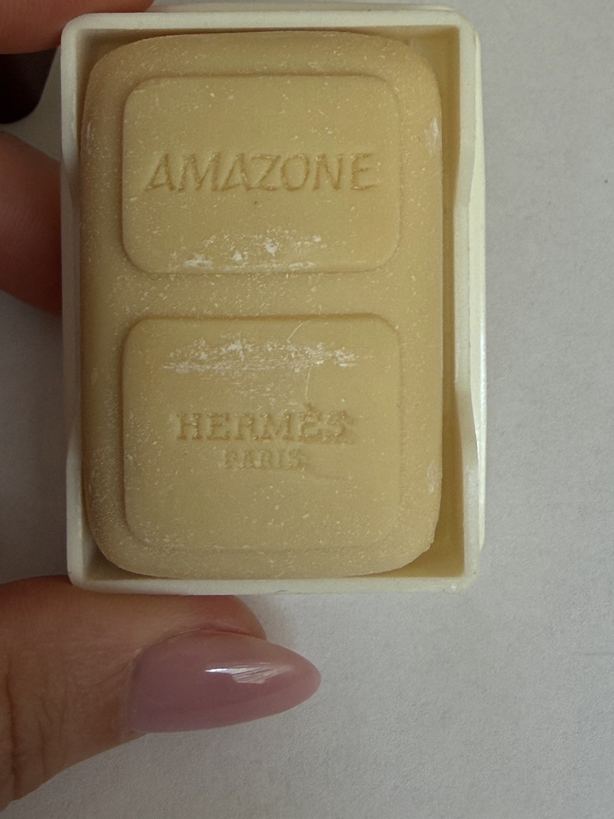 HERMÈS Amazone Scented Body Bar Soap 1.7 oz for Body & Hands, Beige