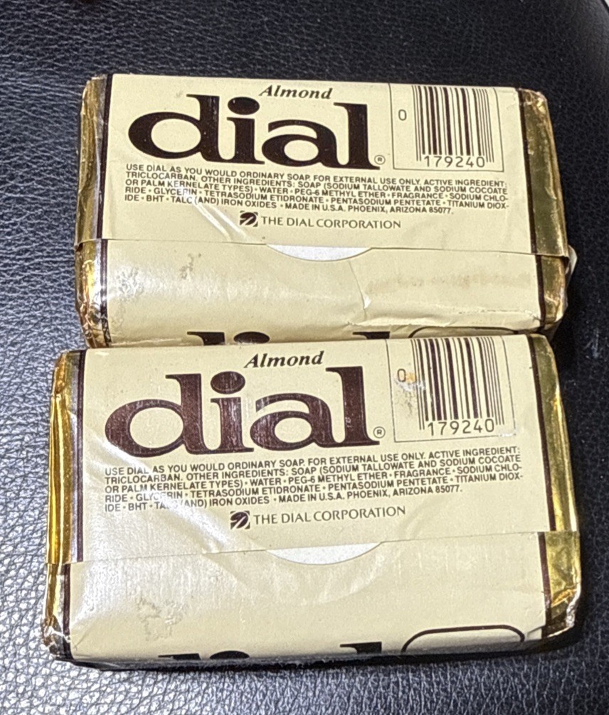 Vintage 2 Dial Almond 5 Oz. Deodorant Soap 80’s New NOS Bathroom Soap Bar