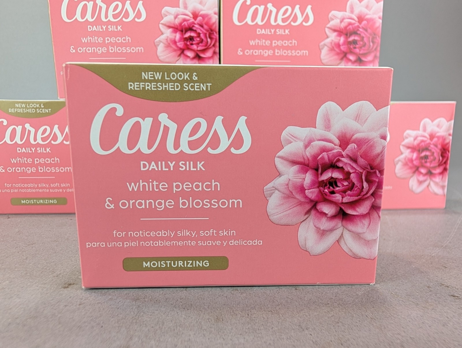 Caress Daily Silk White Peach & Orange Blossom 3.75oz Bar Soap Lot of 7