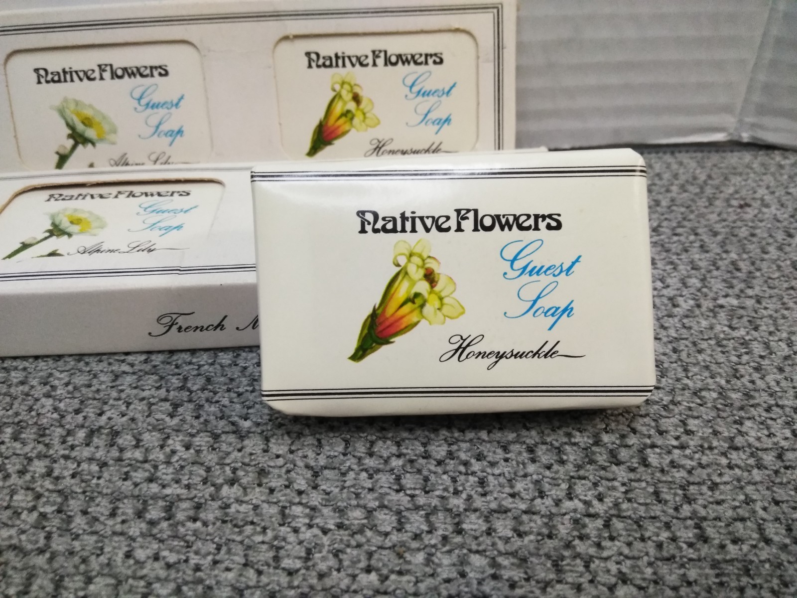 VTG. NATIVE FLOWERS Guest Soaps 40g EA (8) French Milled IN NEW ZEALAND (2PK)