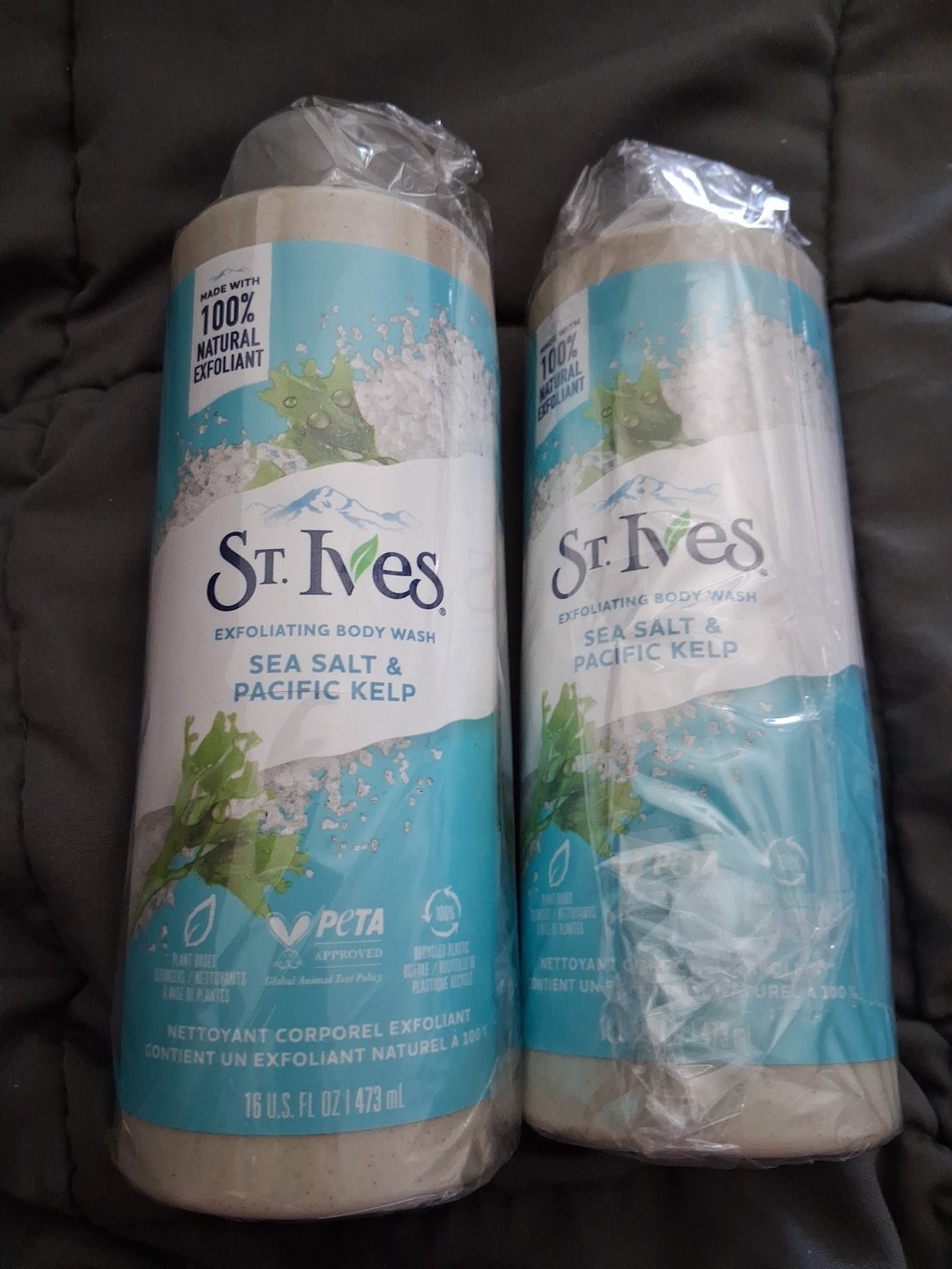 St. Ives Exfoliating Body Wash Sea Salt & Pacific Kelp 16oz – Pack of 2