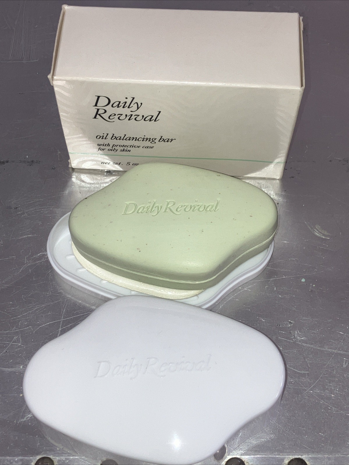 Avon Daily revival oil balancing bar with protective case 5 Oz NEW
