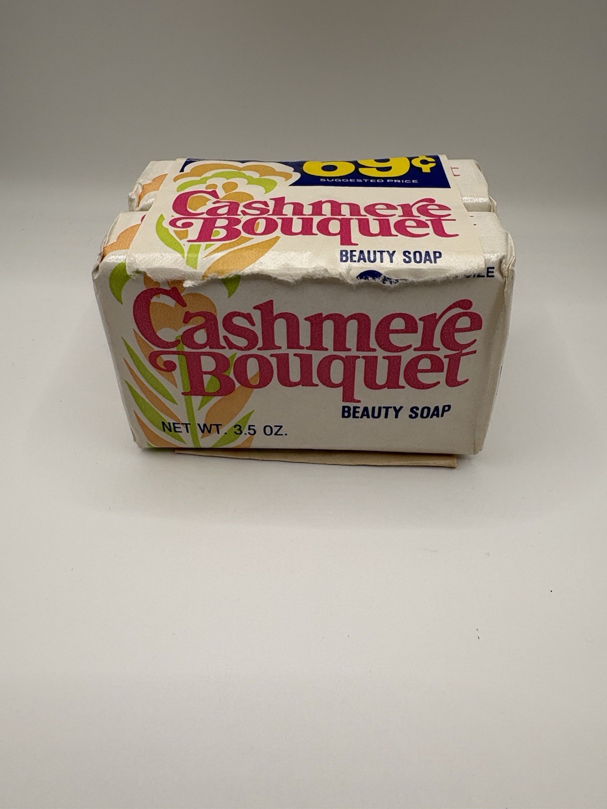 2 BRAND NEW Vintage Cashmere Bouquet Mild Beauty Soap 4oz Bar Classic Fragrance