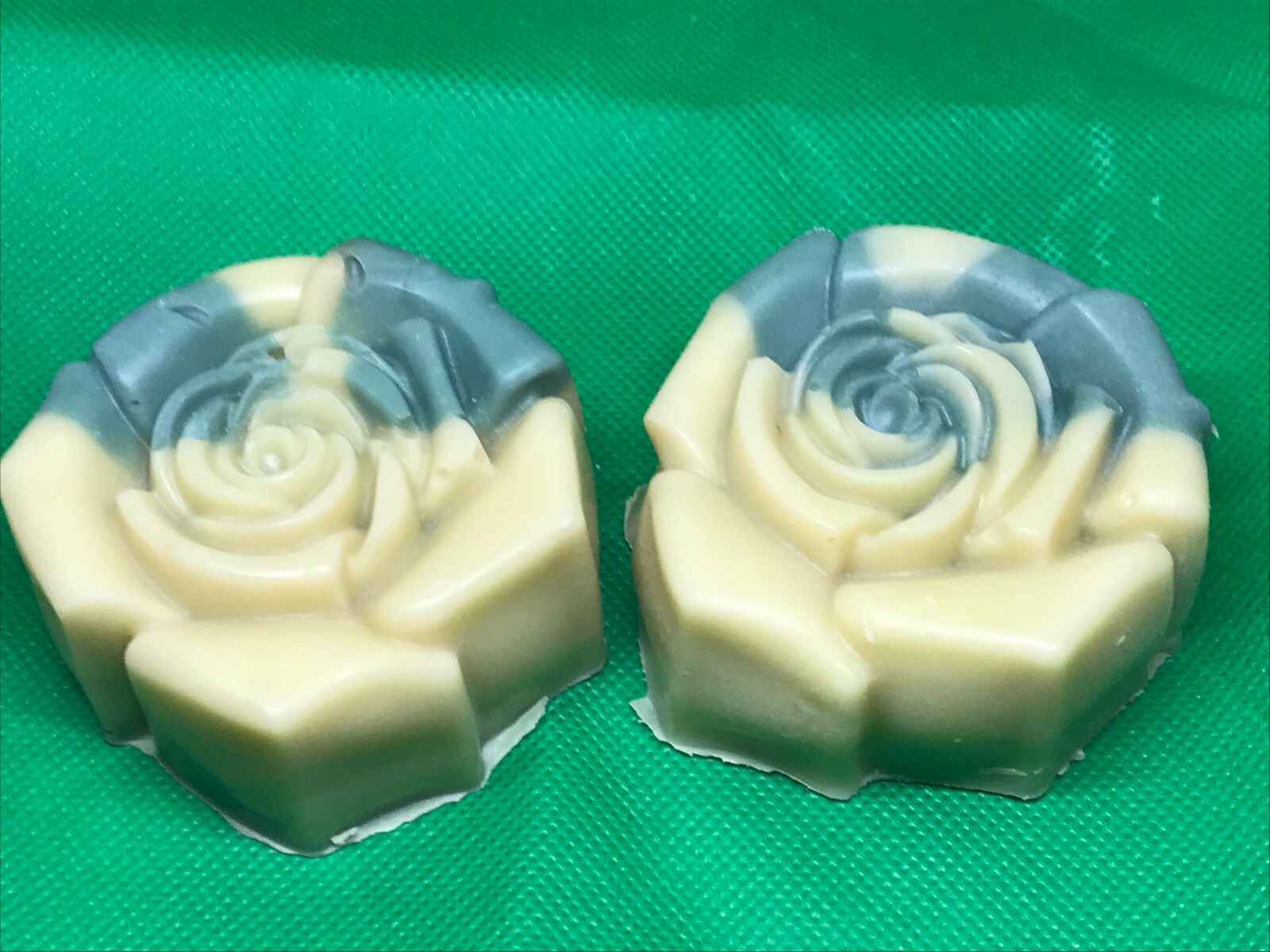 Set Of 2. Made with skin loving ingredients. Scent: Pineapple cilantro:
