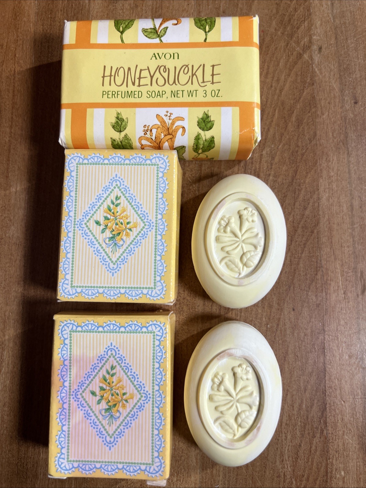 Vintage Avon Honeysuckle 3oz & Friendship Garden Soap 1oz, Set Of 3