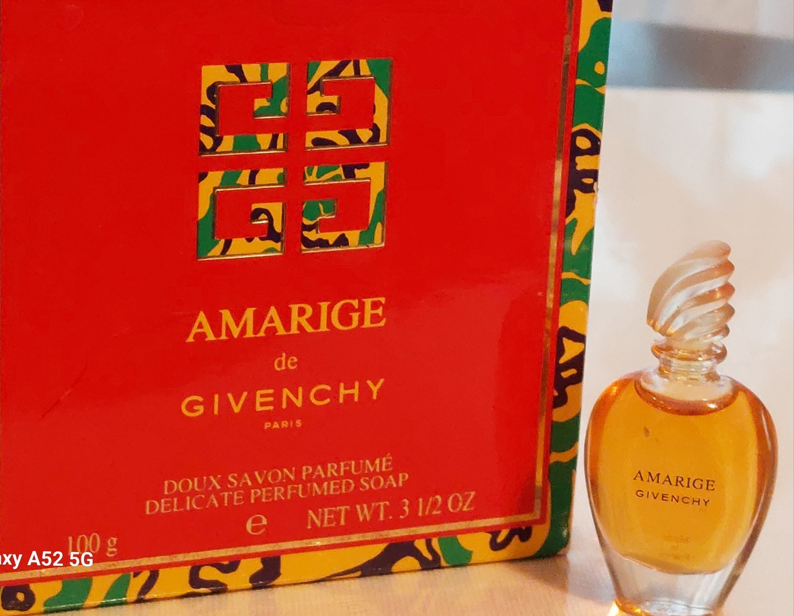 Amariage Givenchy Mini Parfum 5 ML & Delicate Perfumed Soap WT 3 1/2 OZ 100g NEW