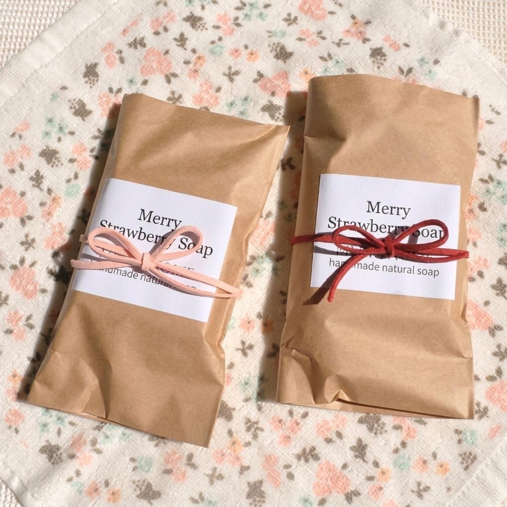 [K Beauty] Merry Home Strawberry Handmade Soap Vitamin C Milia 110g / 3.88 oz