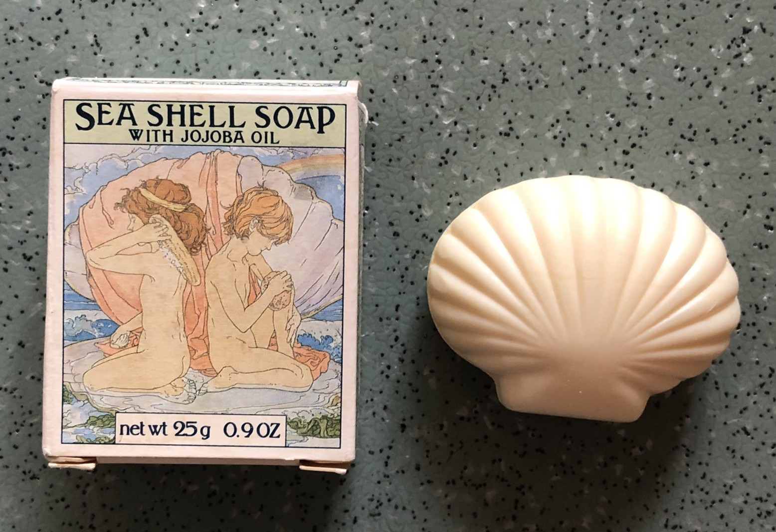 Vtg Crabtree & Evelyn Sea Shell SOAP 25g – 0.9 oz. w/ Jojoba Oil in Orig. Box