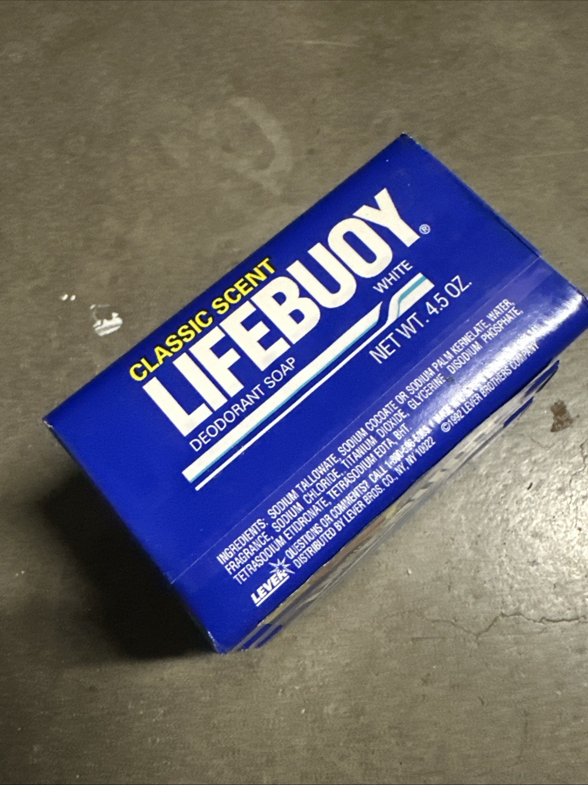 Vintage 1980s Lifebuoy Classic Scent White Deodorant 3 Pack Soap Bar 4.5 oz NOS