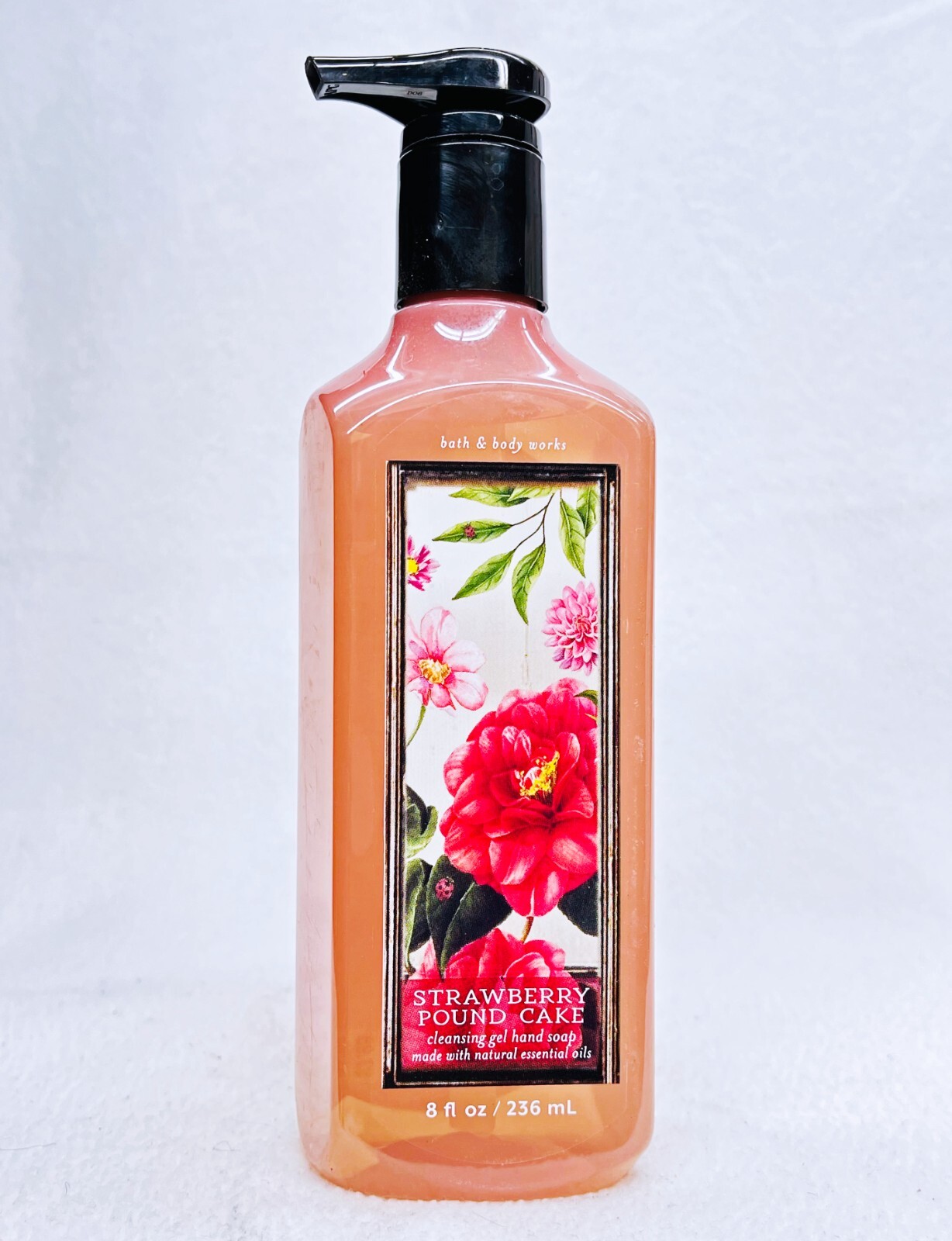 1 Bath & Body Works STRAWBERRY POUND CAKE Cleansing Gel Hand Soap 8.0 oz