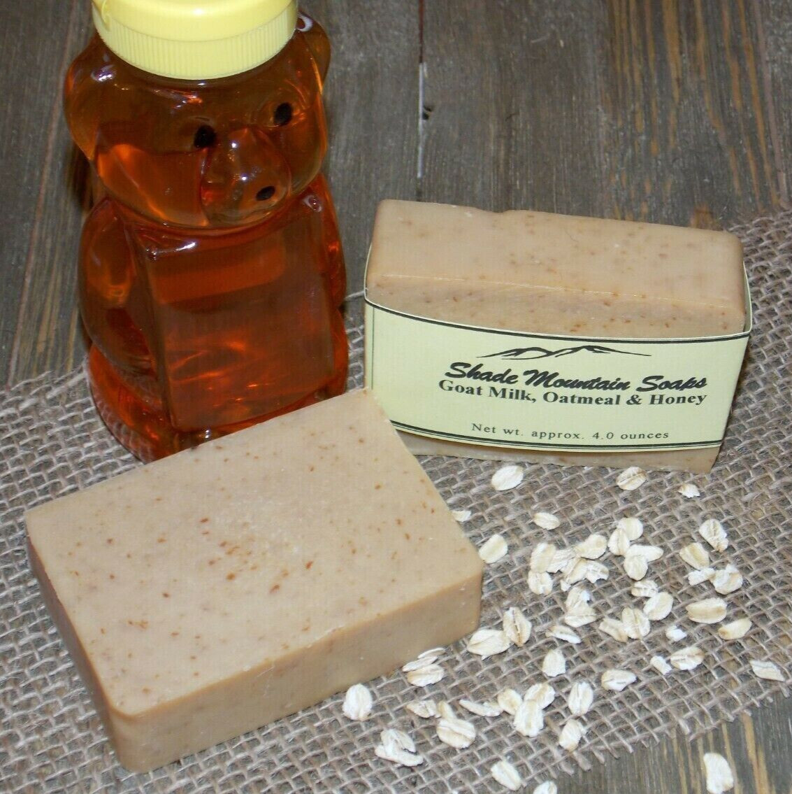 Goat Milk Soap Homemade / Handmade Moisturizing – 4 oz bar – Oatmeal & Honey