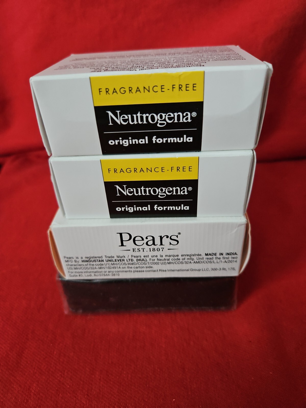 Pears-Neutrogena-Yes to Tomatoes Soap Bars Lot 4 Total New Great Deal!
