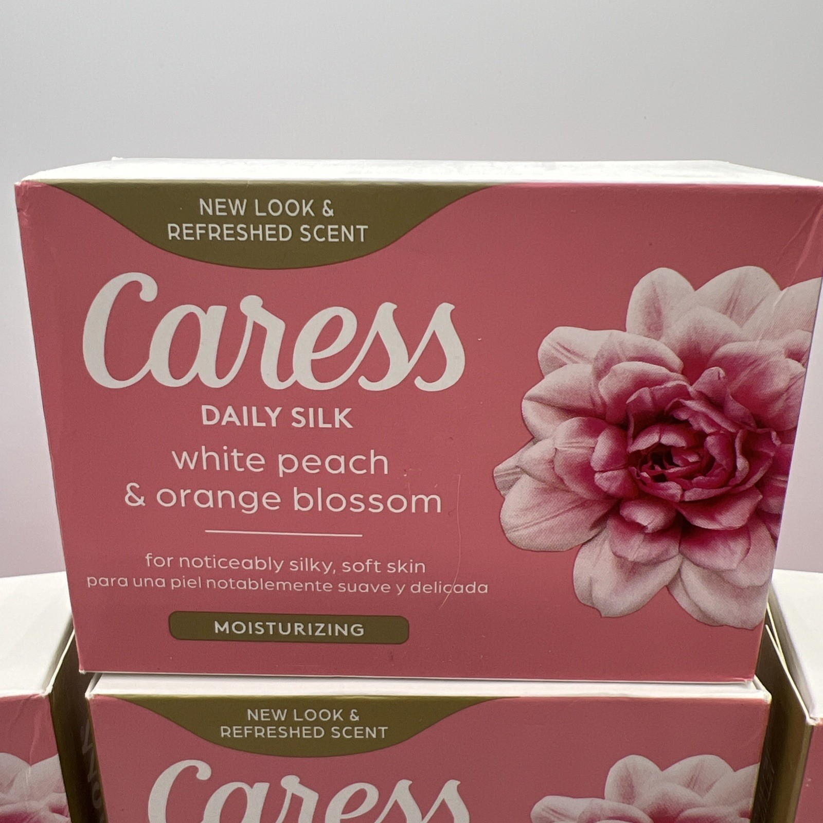Caress Daily Silk Soap White Peach & Orange Blossom 3.75 oz Lot 15 Bars