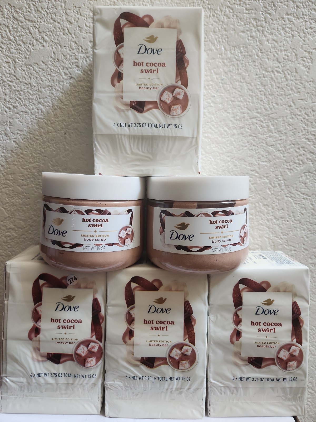18 pack Dove Hot Cocoa Swirl Limited Edition 16 Bar Soaps & 2 Body Scrubs. New
