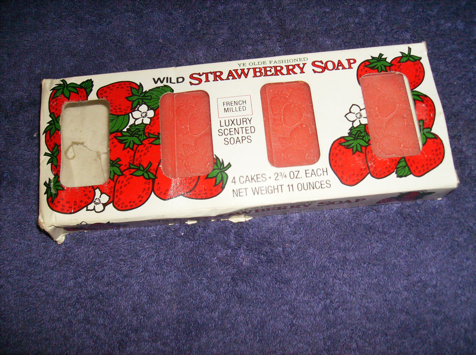 NEW 3 PC WILD STRAWBERRY SCENTED SOAP BAR NEW IN BOX GIFT RED