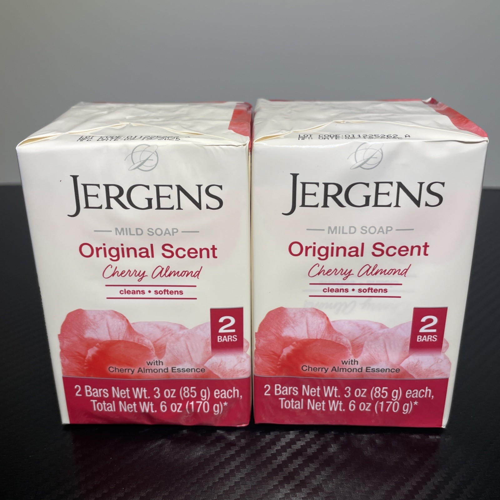 Jergens Cherry Almond Mild Soap Original Scent 3oz Each 4 Total Lot Of 2 New