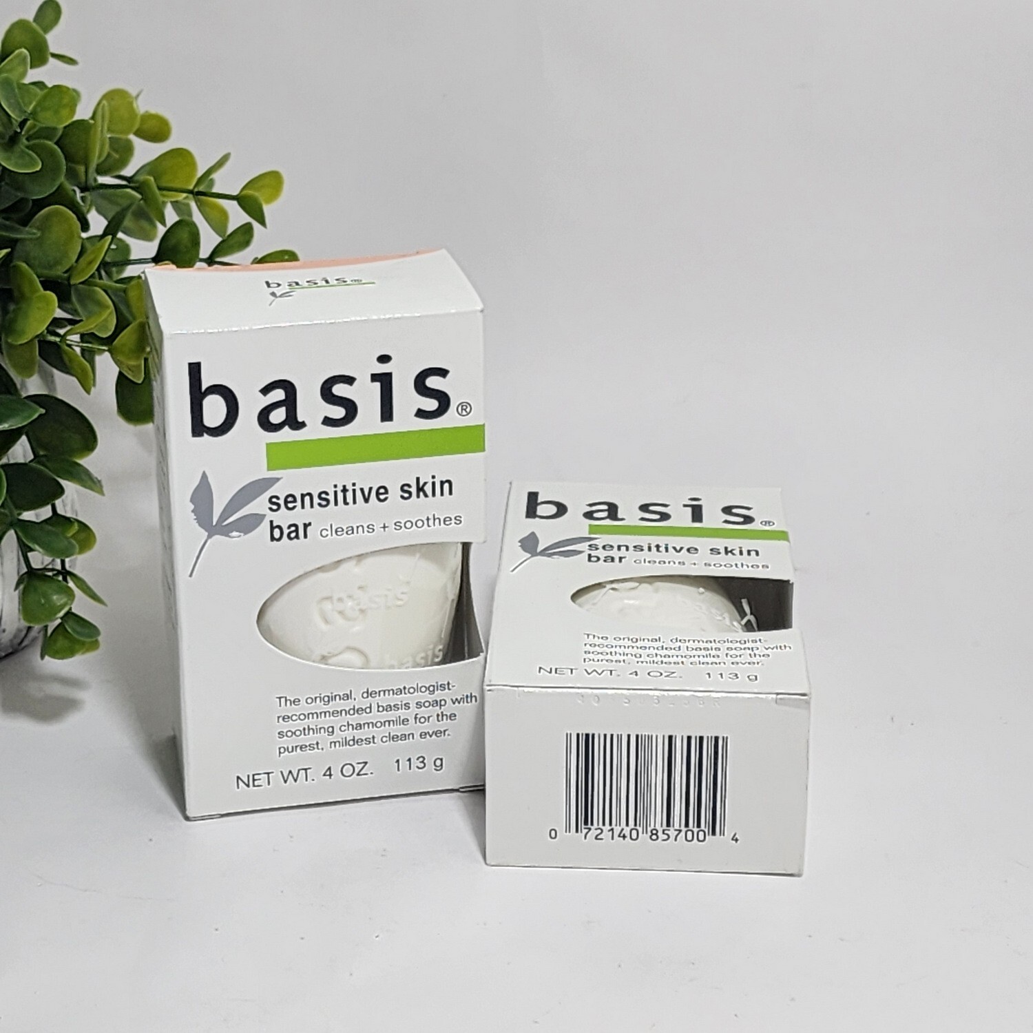 Basis Sensitive Skin Bar Cleans + Soothes 4 oz Bar Soap ~ Lot of 2