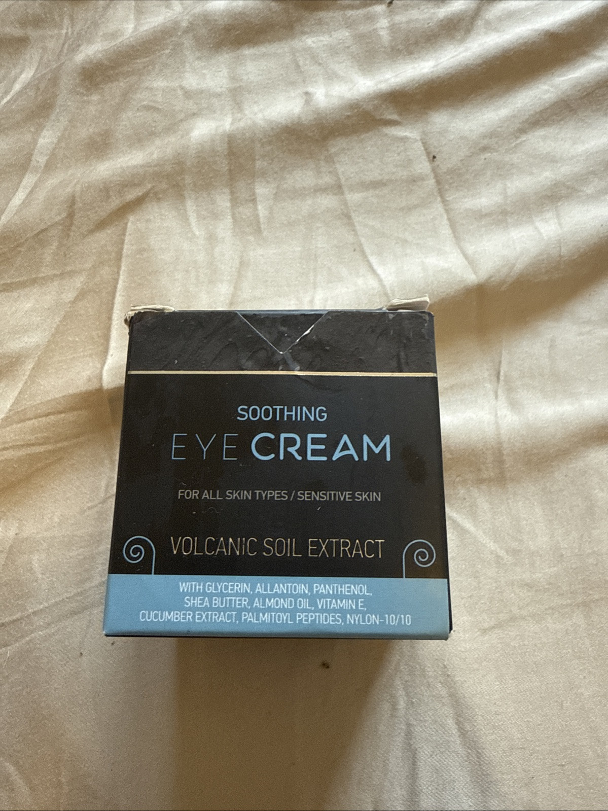 BATHS OF APHRODITE EYE CREAM WITH VOLCANIC SOIL