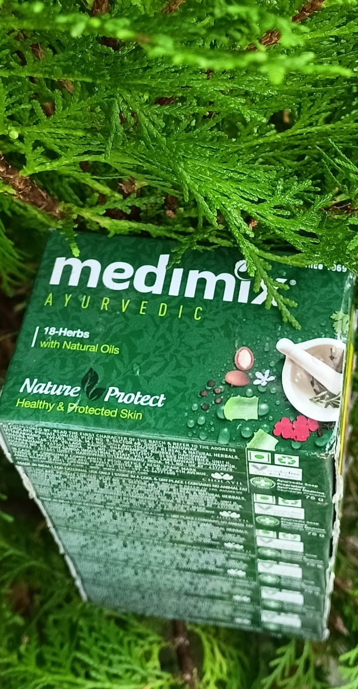 6*75 GR MEDIMIX AYURVEDIC 18- HERBS WITH NATURAL OILS BATH SOAP BAR F/S