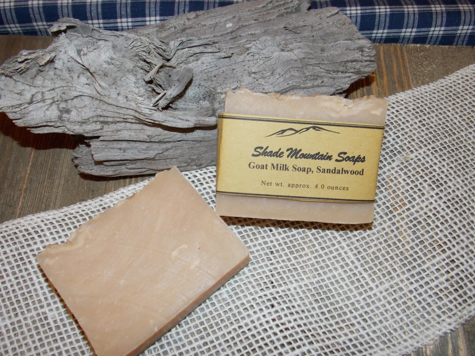 Goat Milk Soap Homemade / Handmade Moisturizing – 4 oz bar – Vanilla Sandalwood