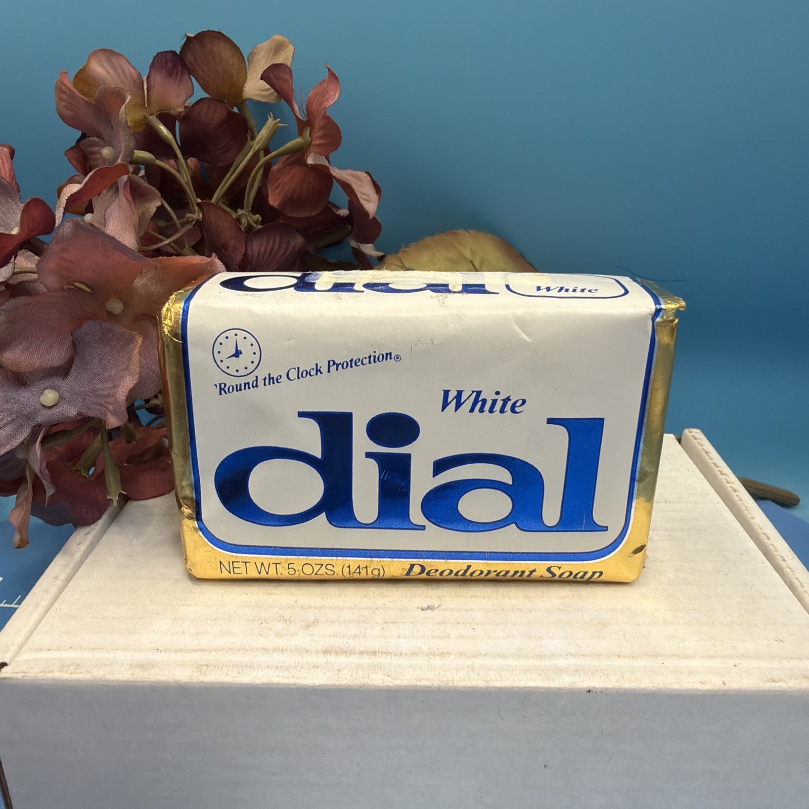 Vintage Dial White Bar Soap 5oz Factory Sealed Deodorant Round The Clock NOS