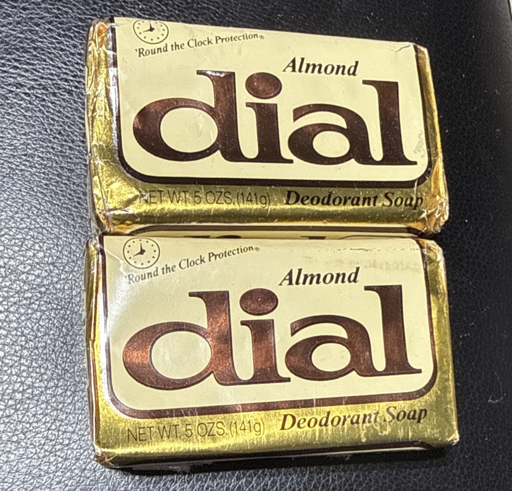 Vintage 2 Dial Almond 5 Oz. Deodorant Soap 80’s New NOS Bathroom Soap Bar