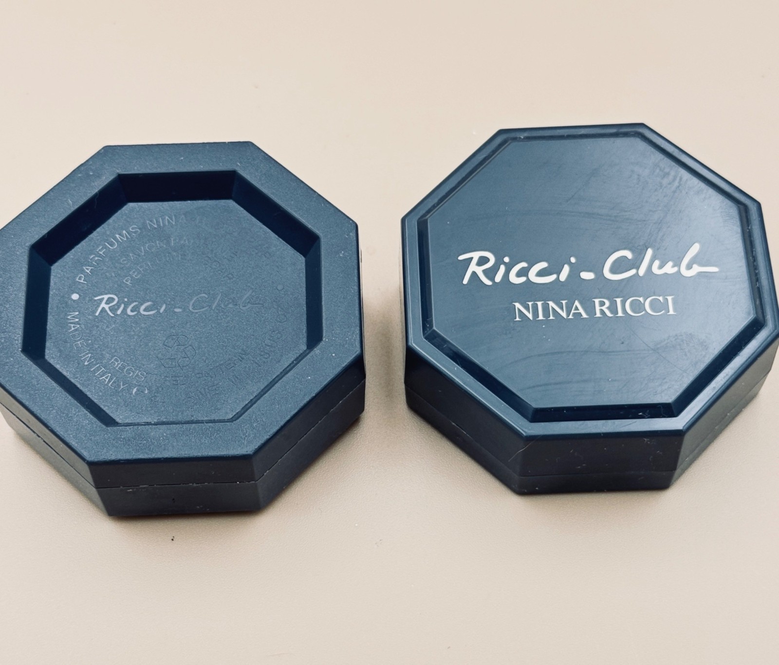 2 Nina Ricci Ricci Club Soap w/ Case VTG 1980s Discontinued Italy UNUSED
