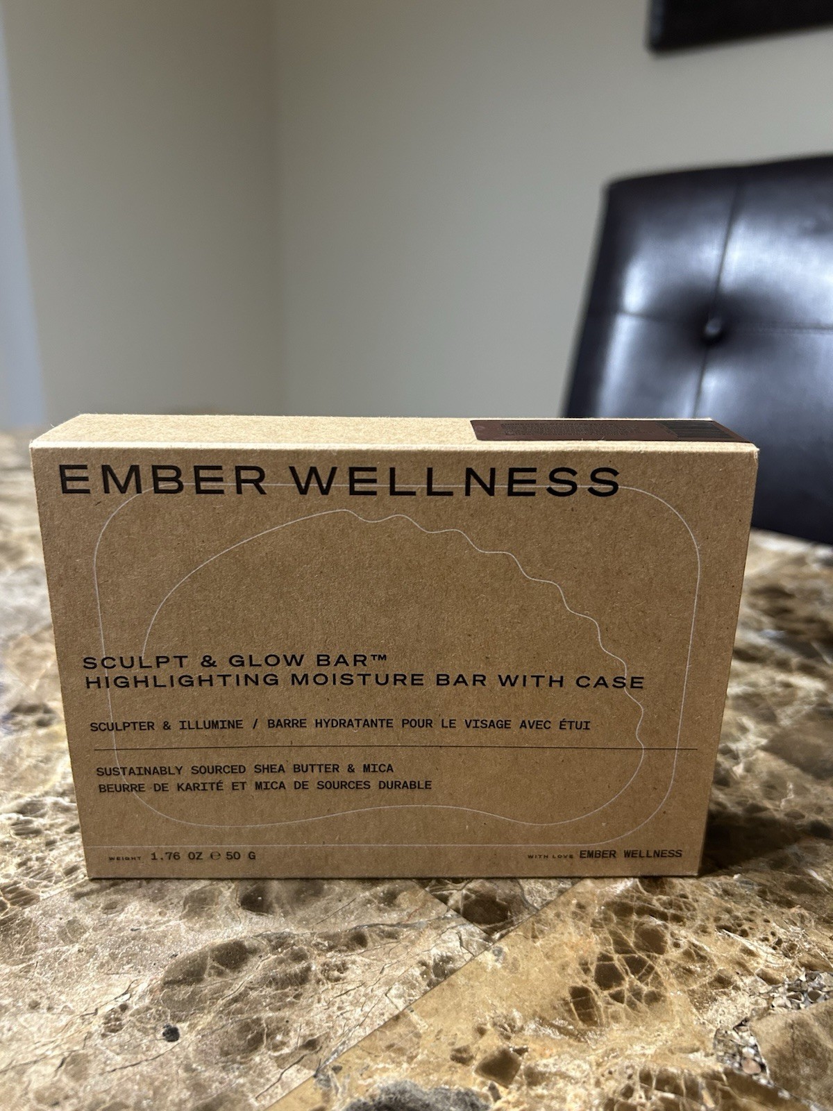 EMBER WELLNESS BRONZE SCULPT & GLOW HIGHLIGHTING MOISTURE BAR WITH CASE 1.76 OZ