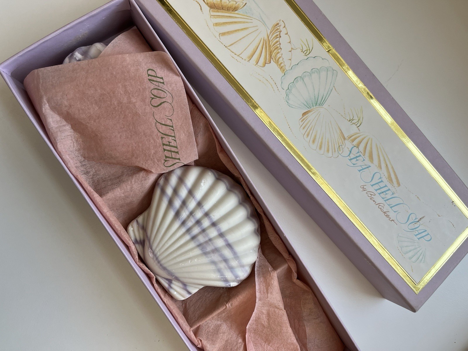 Decorative Sea Shell Soap by Ben Rickert – Vintage – Purple + White Shells 2/3**