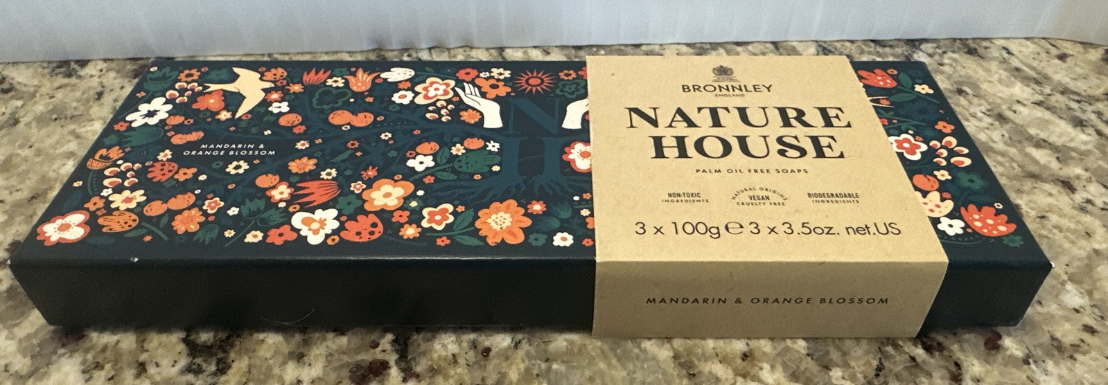 Bronnley England Nature House 3 Bar Soaps Palm Oil-Free Vegan Mandarin Orange
