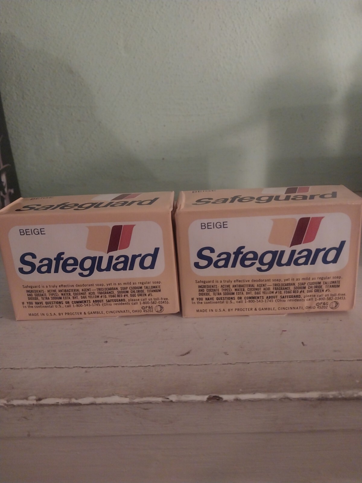 Safeguard vintage deodorant soap bars (lot of 2, 3.5 oz.) Beige