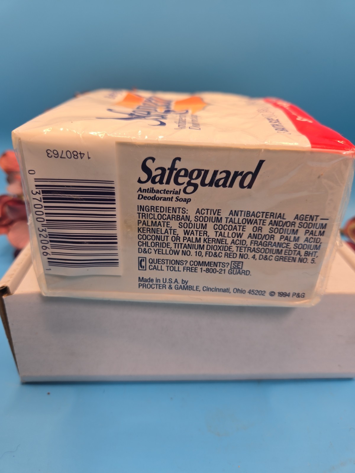 VTG Safeguard Beige Antibacterial Bar Soap 3 Pack 5 Oz Bath Size