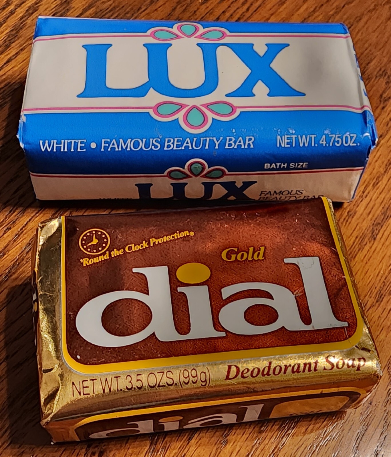 Lux Pure Beauty Soap Bar Gold Dial Regular Deodorant Bar NOS