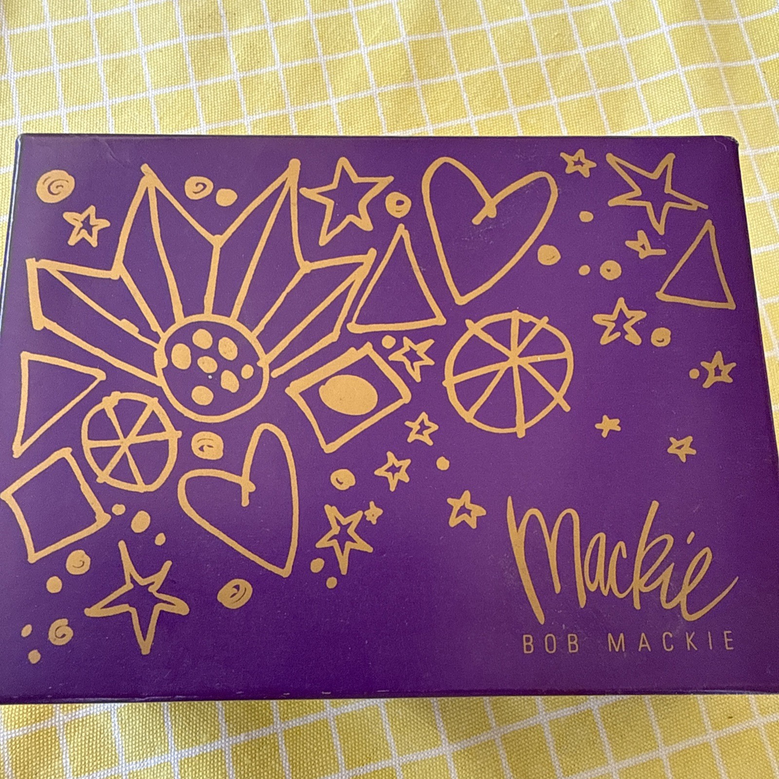 Vintage Mackie 5.3 oz/ 150 g Luxurious dusting powder by Bob Mackie New sealed