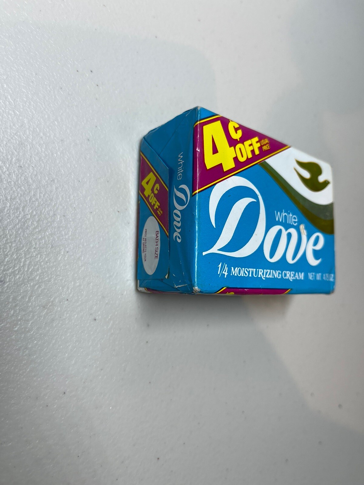 New Vintage Dove White Beauty Bar Soap 1/4 Moisturizing Cream 4.75 Ounce