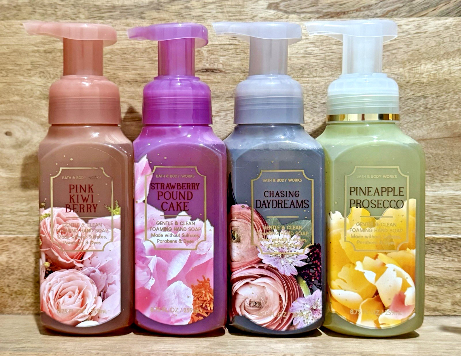 4x Bath & Body Works Foaming Hand Soaps ~ Pineapple Strawberry Kiwi Daydreams
