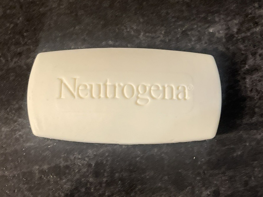 Neutrogena French Milled Bath Soap 1.15 oz Massage Bars Lot of 6 Travel Size