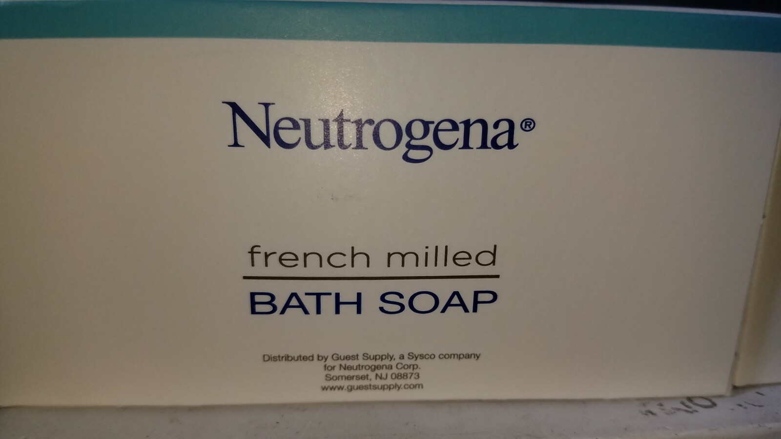 Lot of 6 Brand New NEUTROGENA French Milled BATH .8oz Soap Boxed Fresh