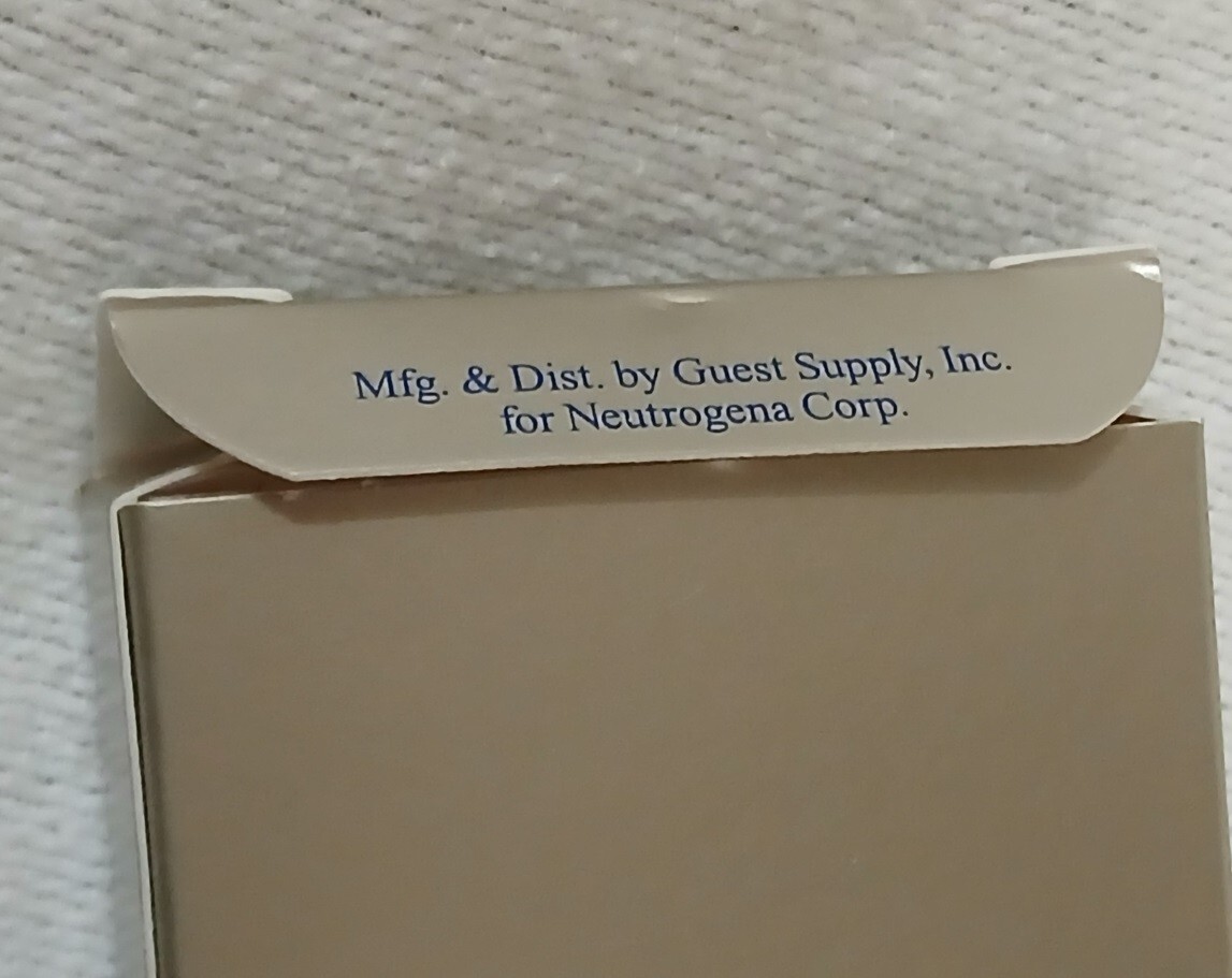 Neutrogena French Milled Bath Soap Lot of 2 Bars in Box 36gm & 48gm Guest Supply