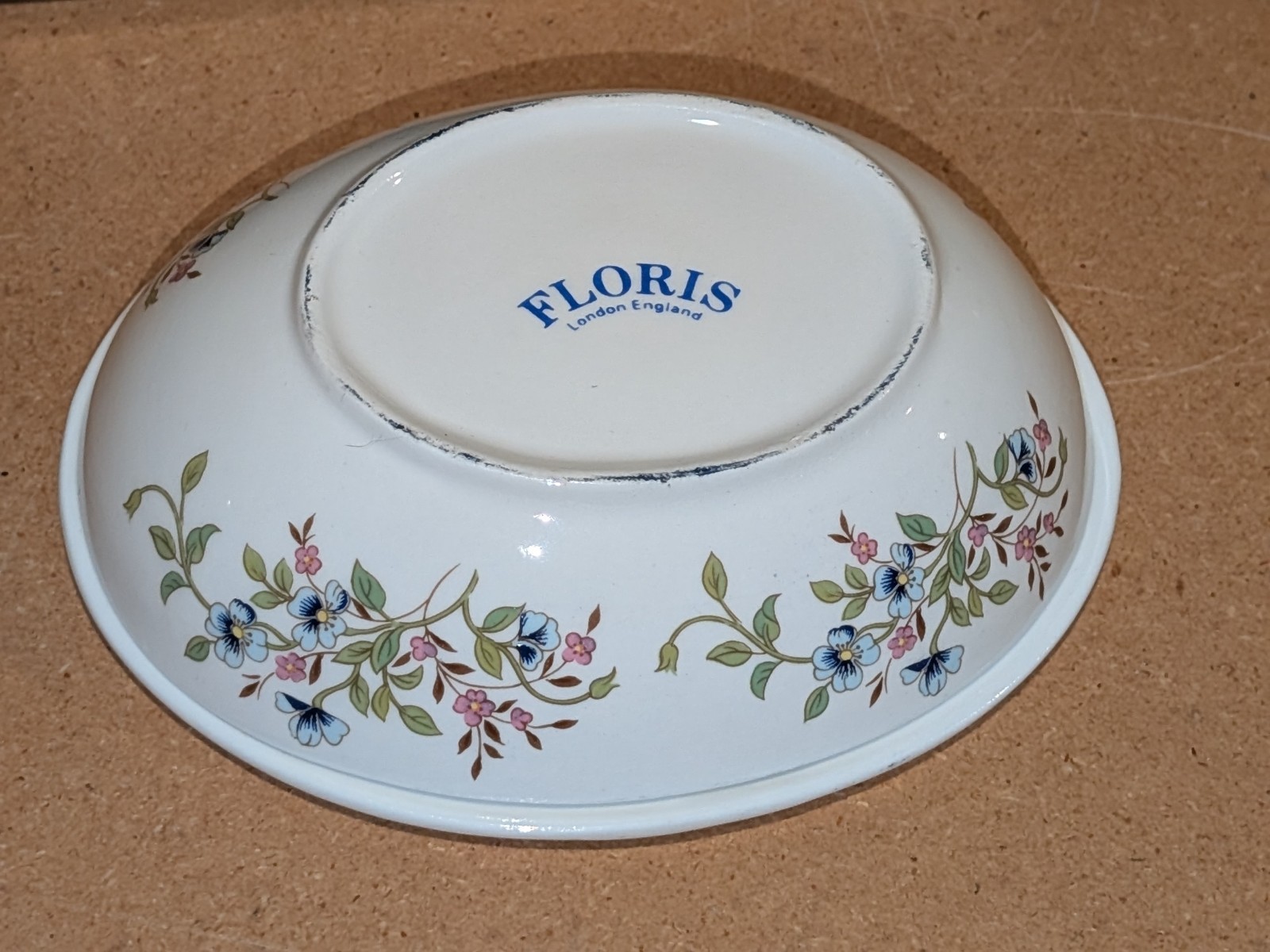 Vintage Floris of London RARE Unused Ceramic Bone China Floral Soap Dish NOS