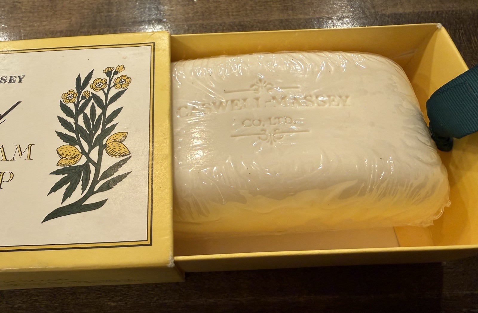 Caswell Massey Almond Cold Cream Soap 10 oz 300g NEW SEALED