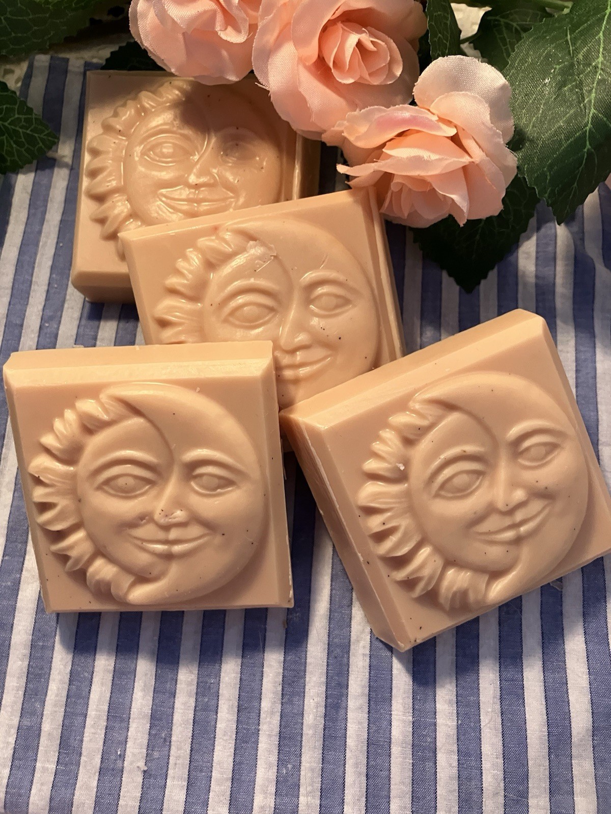 MANGO PINEAPPLE COCONUT-Handmade Glycerin/Goatmilk Soap~Organic Natural Oils~3oz