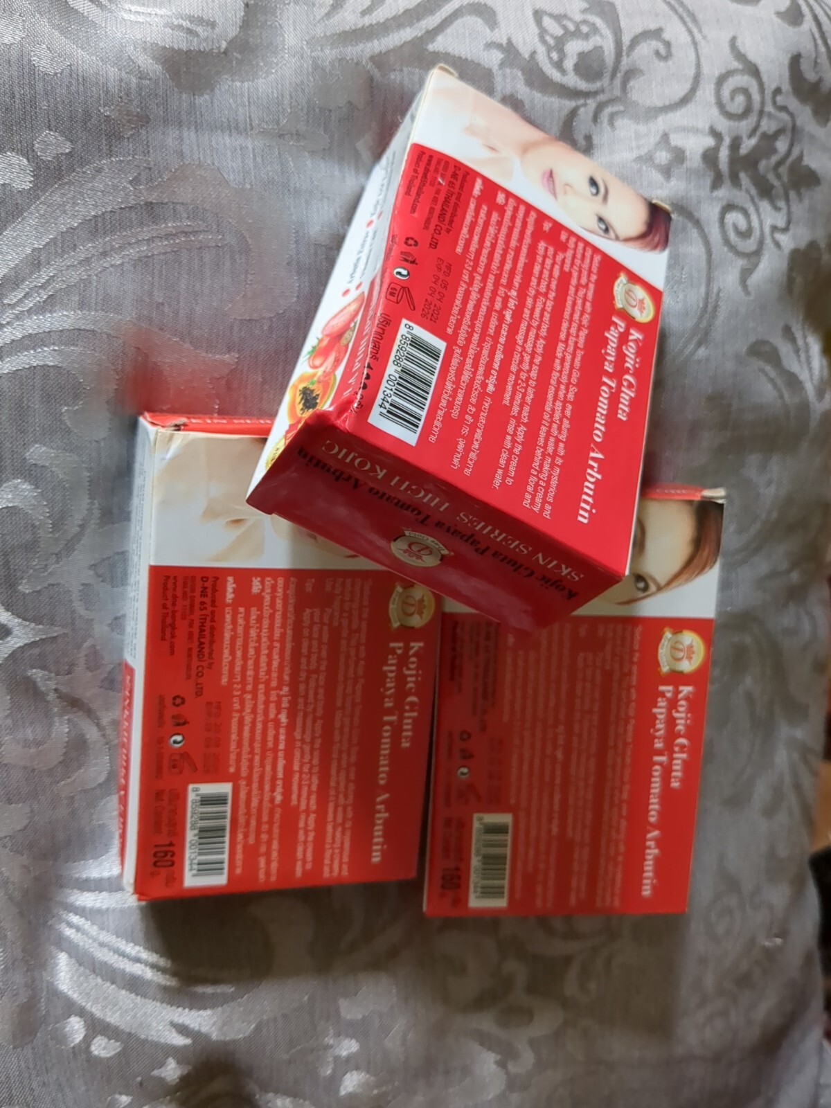 Kojic white Gluta PAPAYA Tomato Arbutin Soap 7days White 160g 3pcs