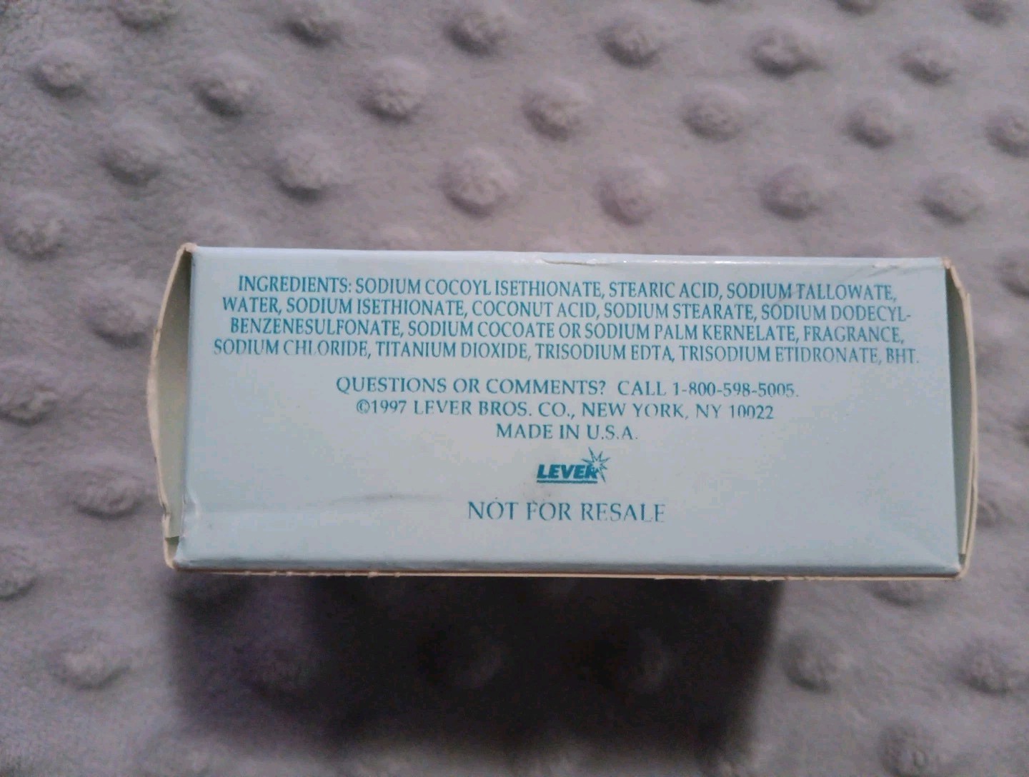 Vintage 1997 Caress Moisturizing Body Bar Sample. Shower Fresh Scent. NOS