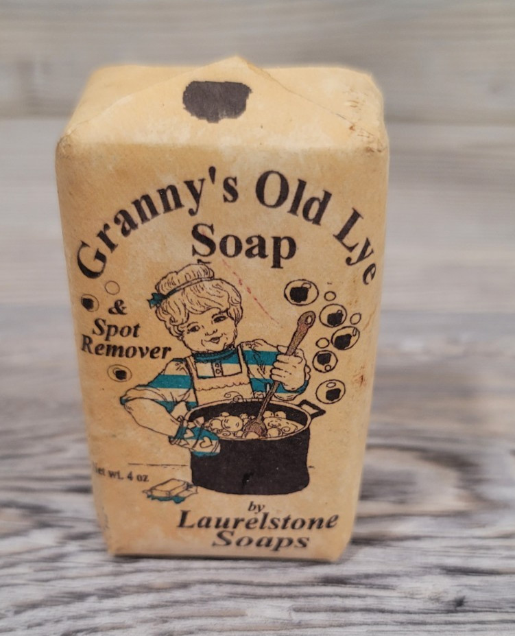 Granny old Lye soap. Hand made in oregon. 4oz New old stock